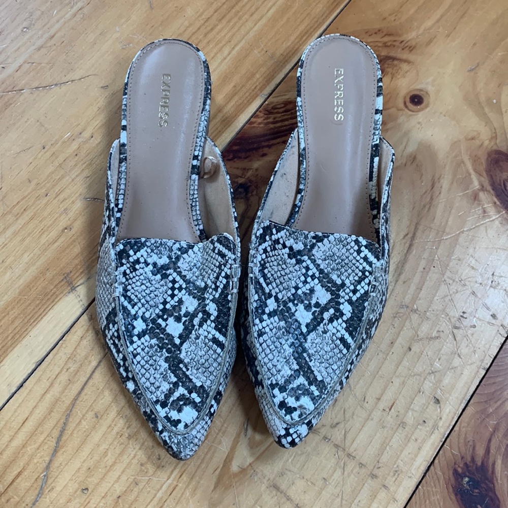 Express shoes